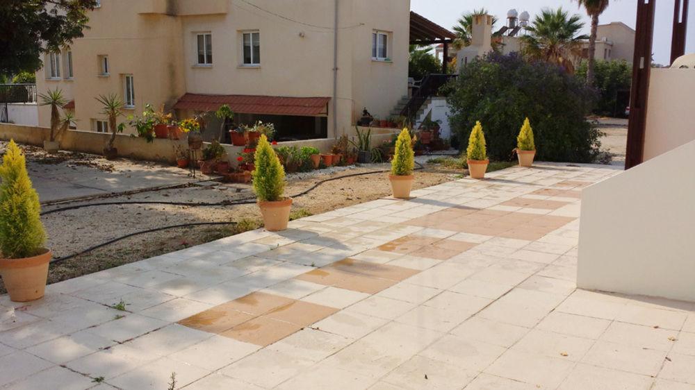 Angela Holiday Apartments Paphos Extérieur photo