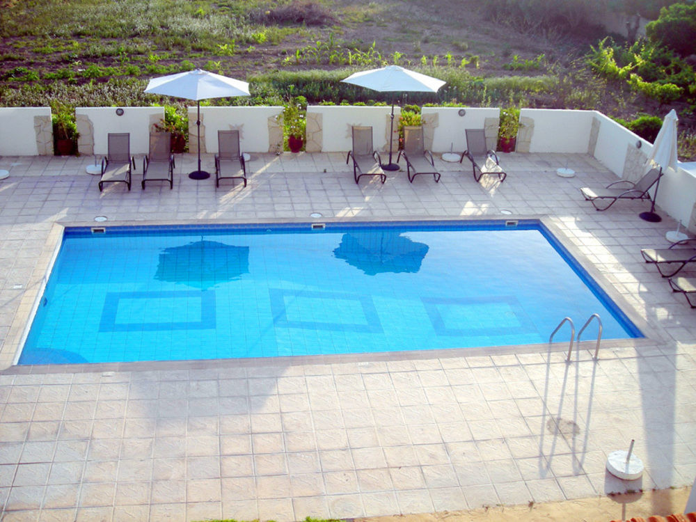 Angela Holiday Apartments Paphos Extérieur photo
