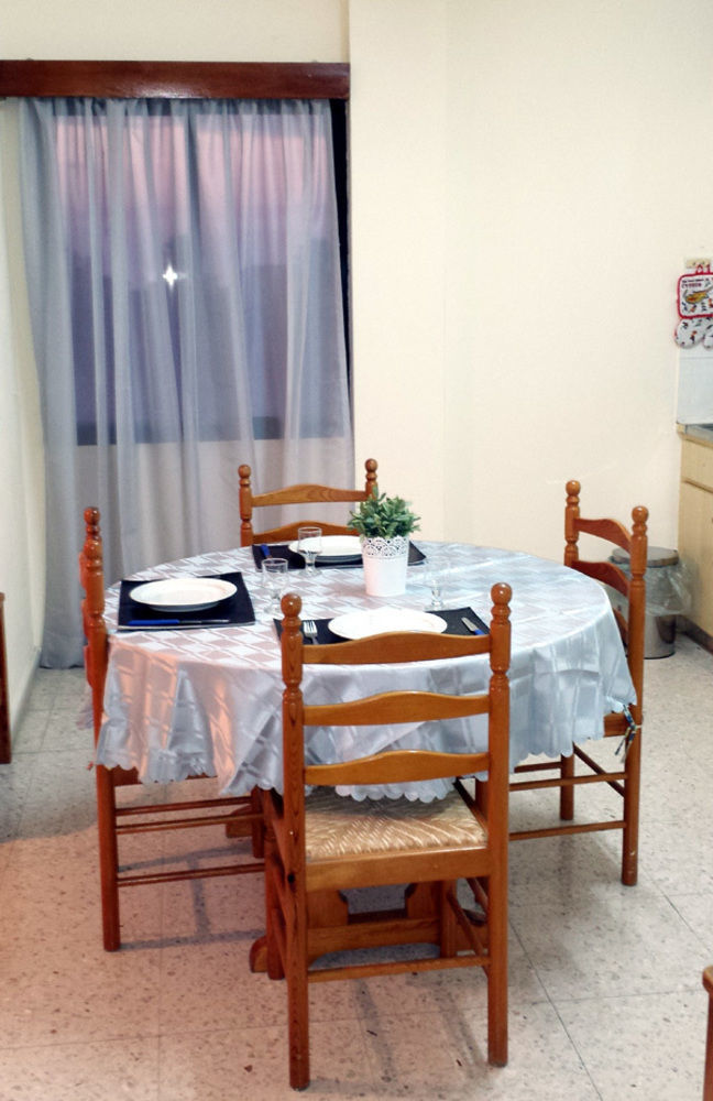Angela Holiday Apartments Paphos Extérieur photo