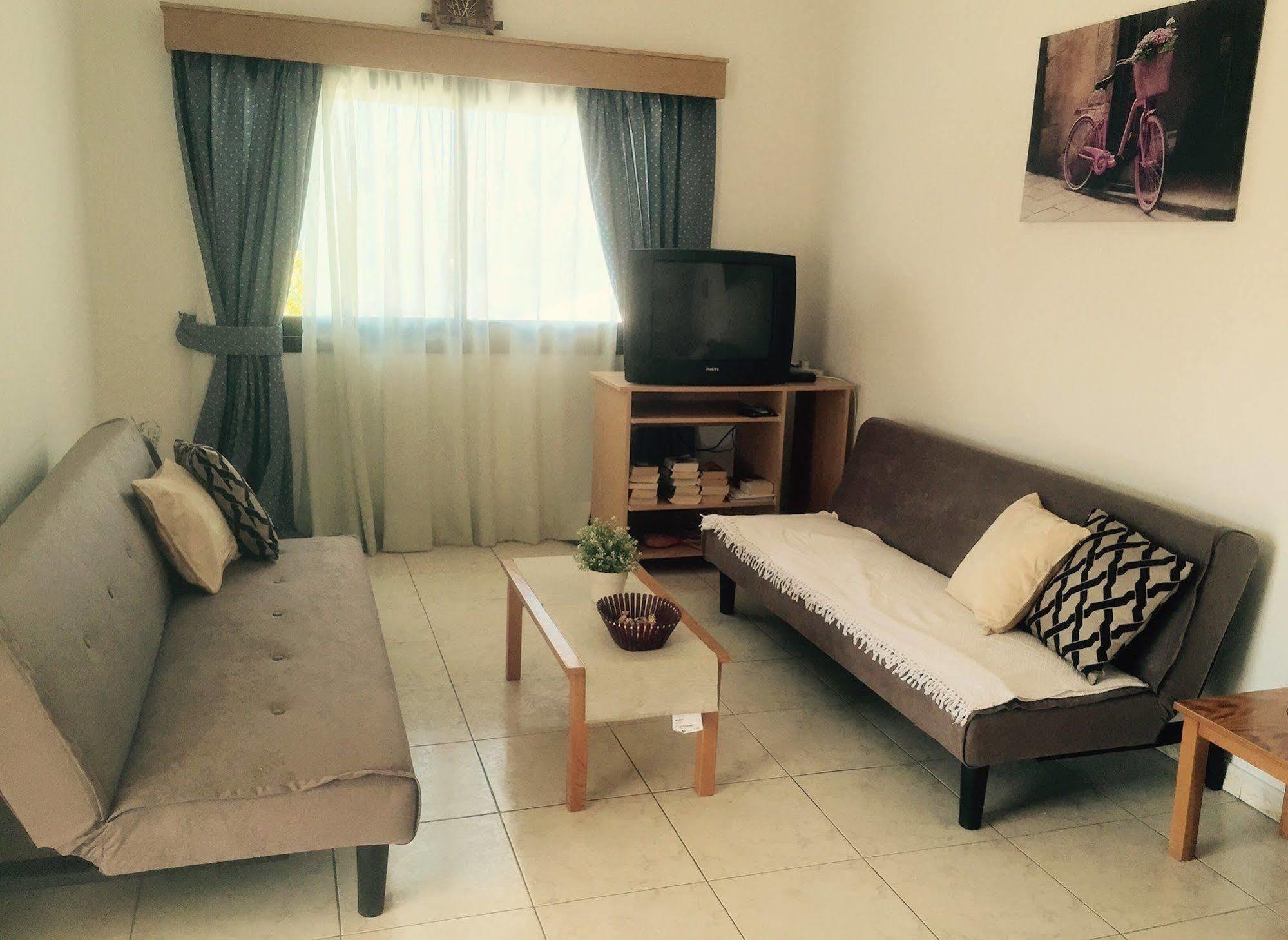 Angela Holiday Apartments Paphos Extérieur photo